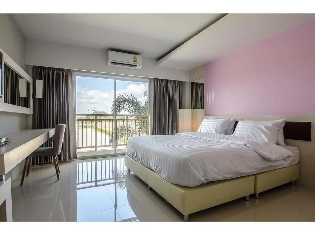 The Lake Hotel Khon Kaen Room photo